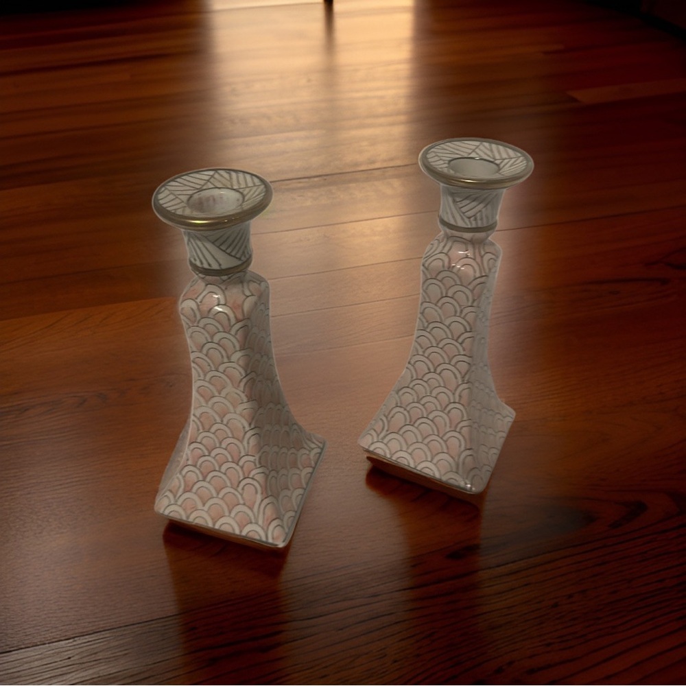 Kinder-Harris Pink White Gold Guilt Candlestick 8.5"